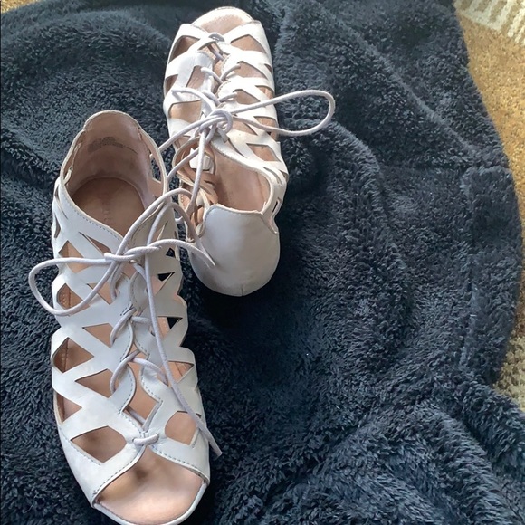 Tan Sandals - Picture 3 of 3